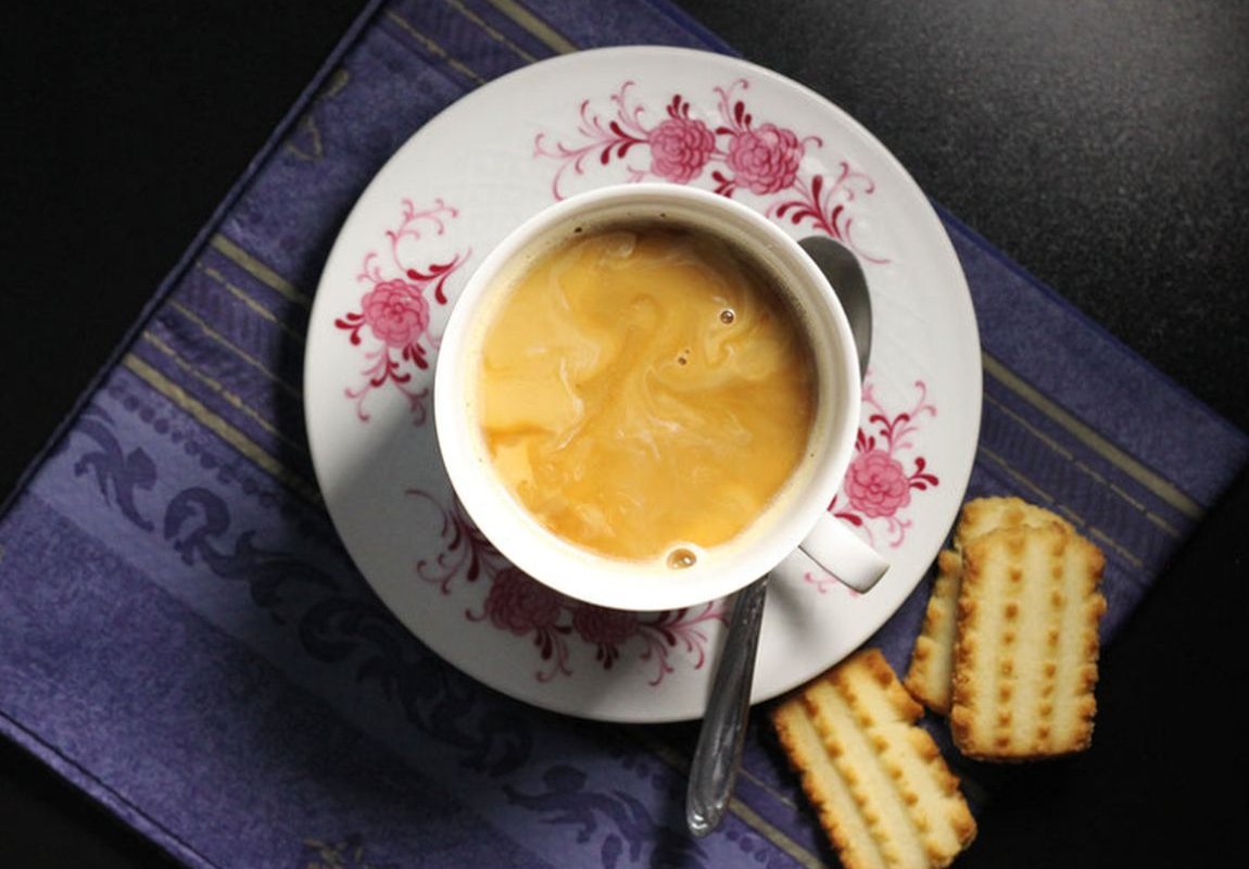 чай с молоком
